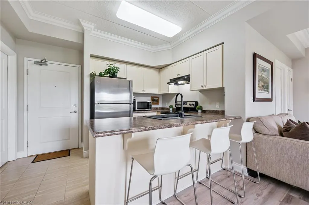 1440 Gordon Street, #202