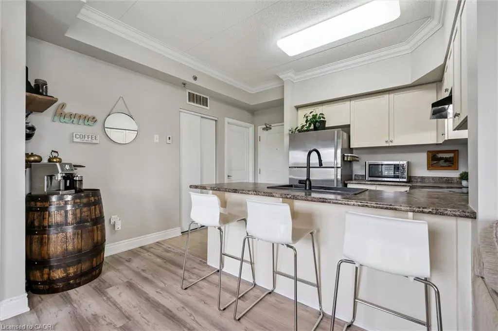 1440 Gordon Street, #202