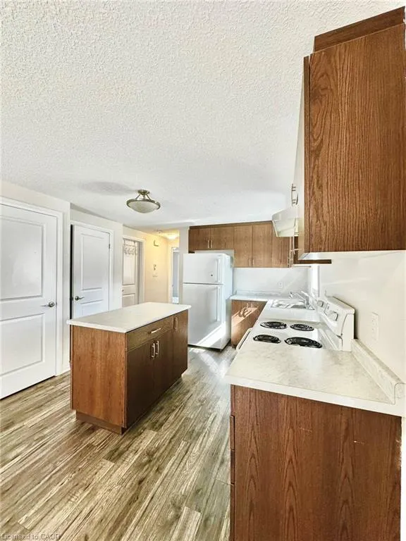 1989 Ottawa Street S, #22f
