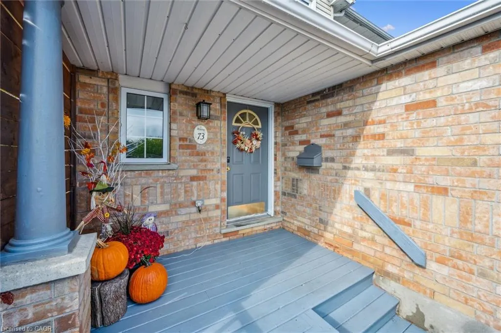 73 Hackberry Street