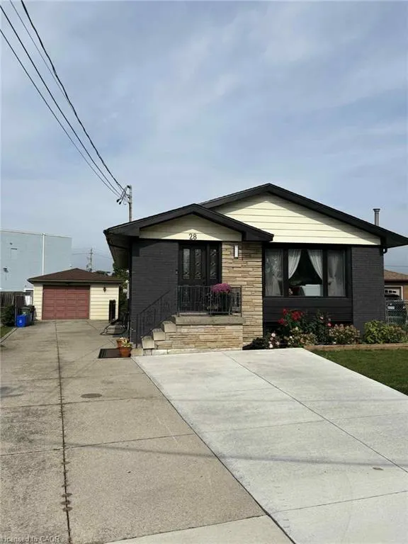 28 Victor Boulevard, #LOWER
