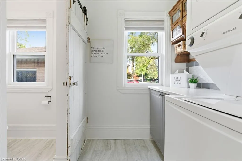 3 Shaw Avenue E