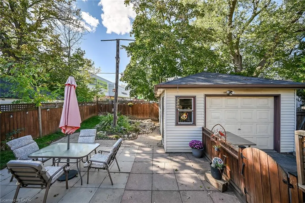 238 East 43rd Street