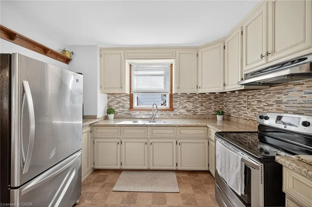 238 East 43rd Street