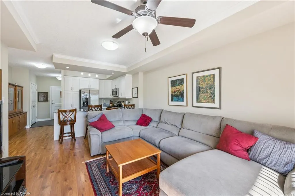 539 Belmont Avenue W, #201