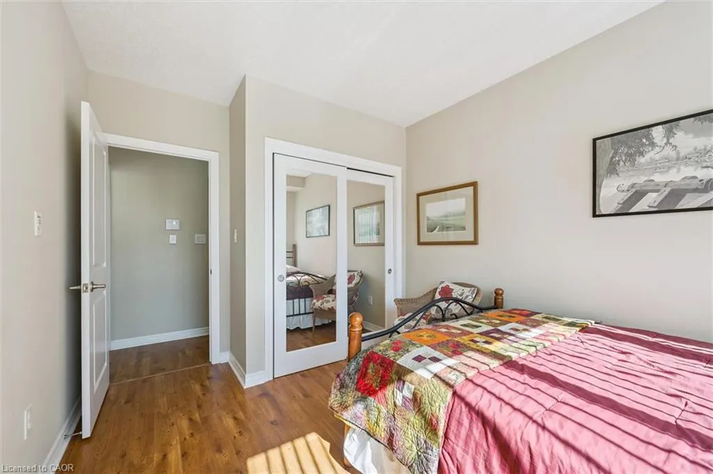 539 Belmont Avenue W, #201