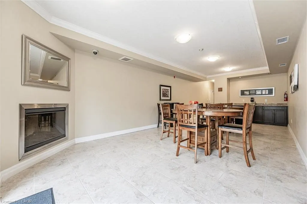 539 Belmont Avenue W, #201