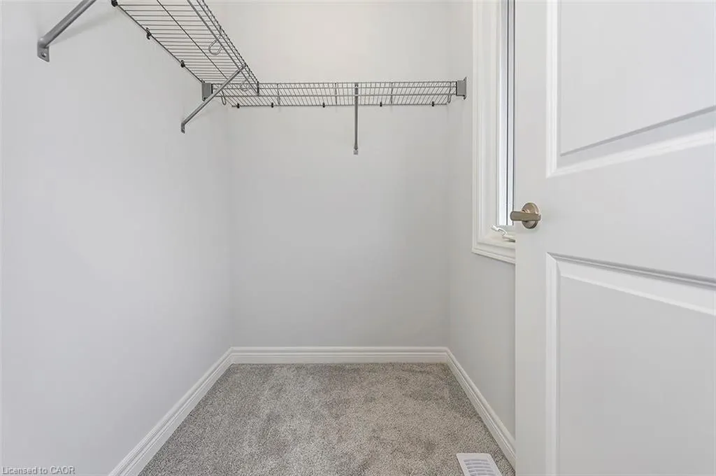 205 Thames Way, #22
