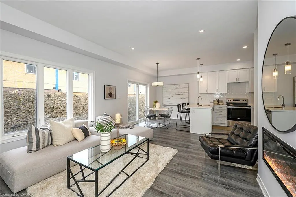 205 Thames Way, #22