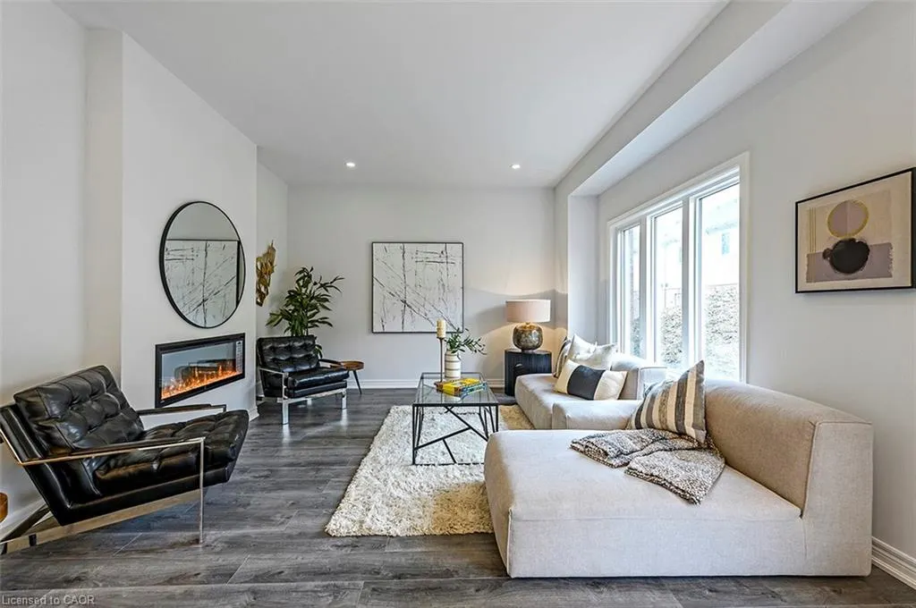 205 Thames Way, #22