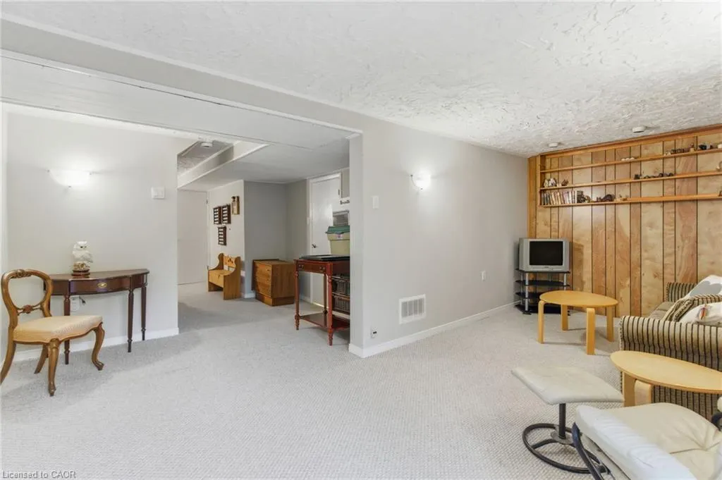 3500 Glen Erin Drive, #6