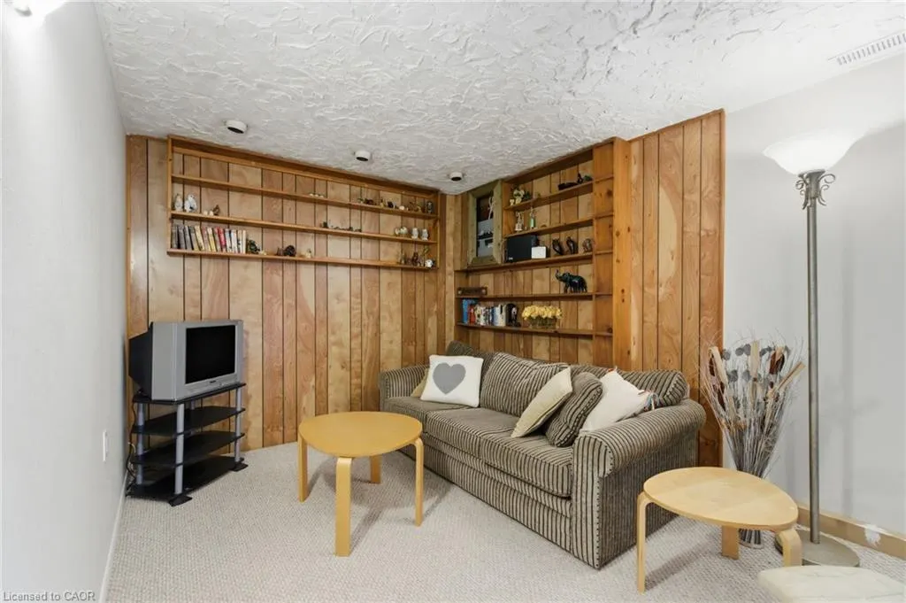 3500 Glen Erin Drive, #6
