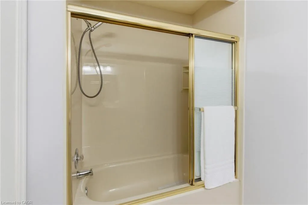 3500 Glen Erin Drive, #6