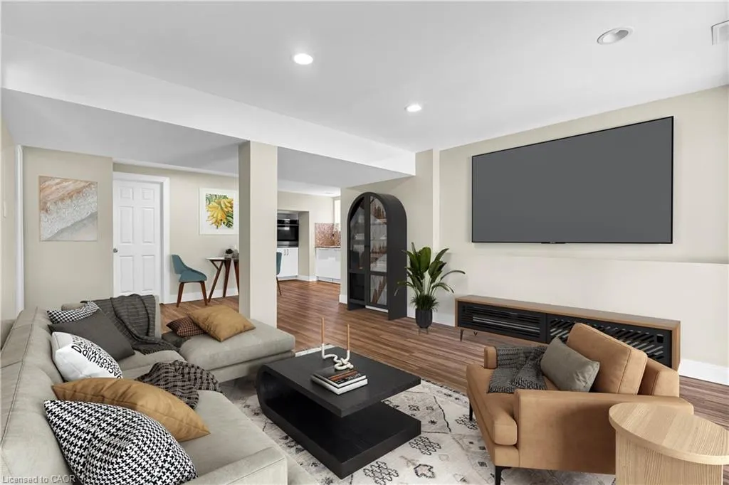 15 Oliver Court, #LOWER