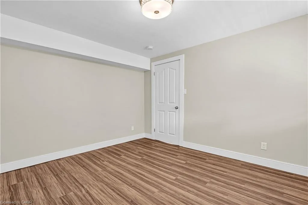 15 Oliver Court, #LOWER