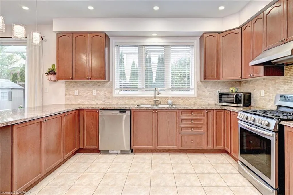 59 Apple Drive