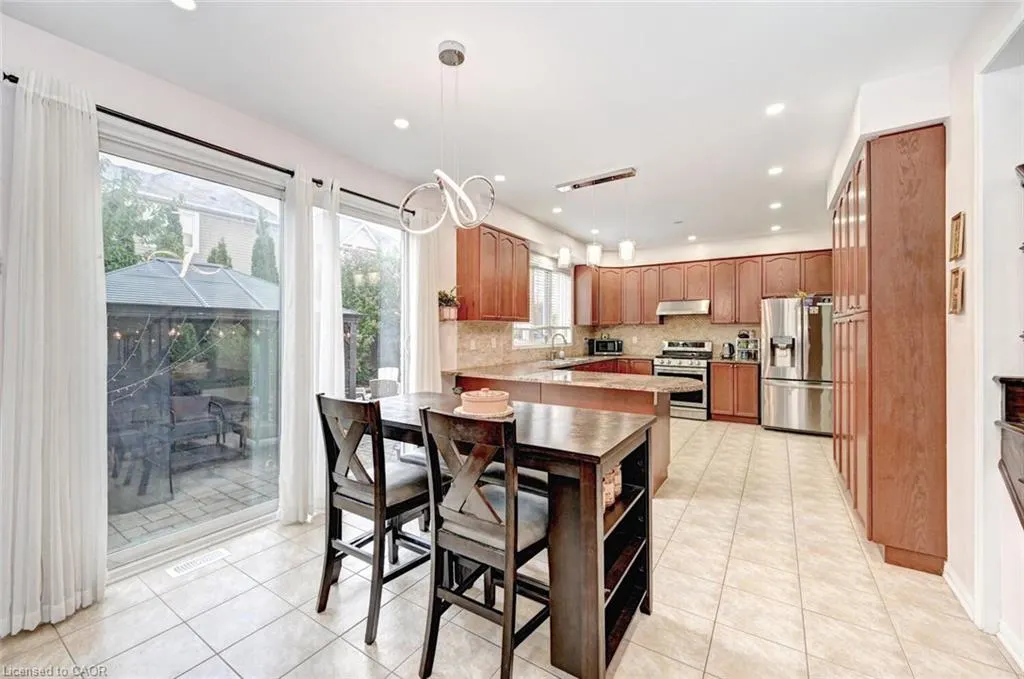 59 Apple Drive
