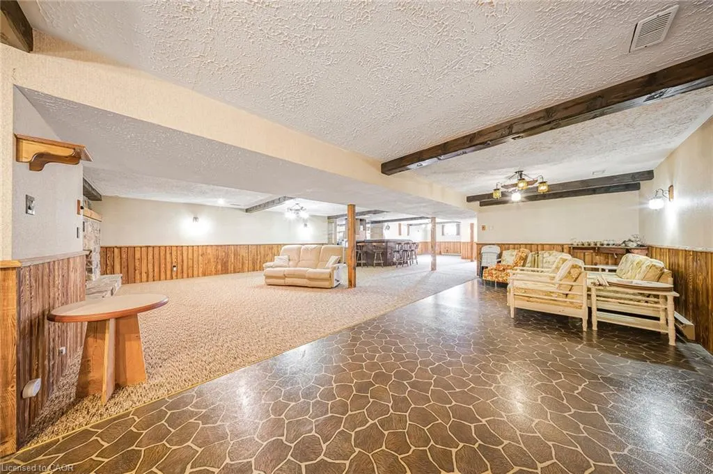 1599 Berlett's Road