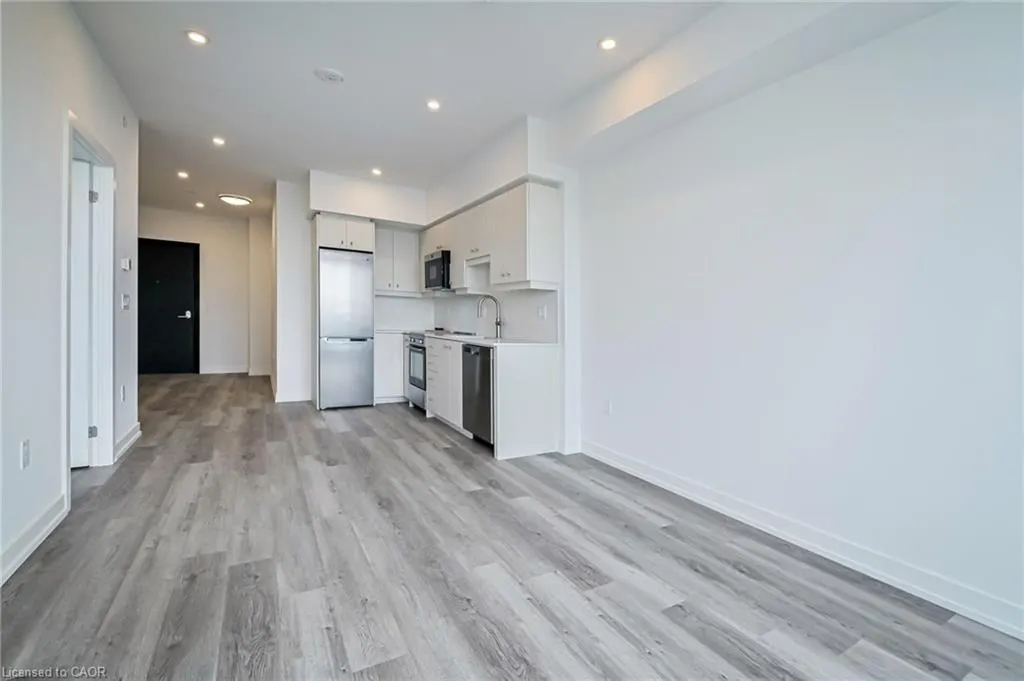 15 Wellington Street, #2411
