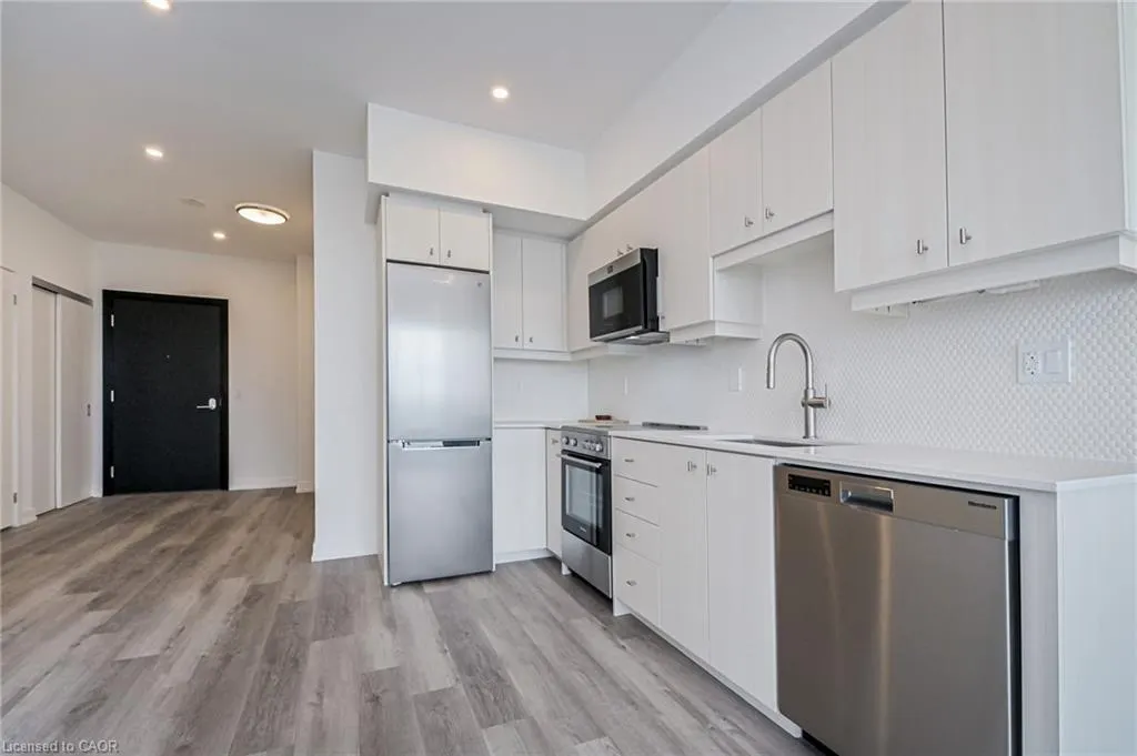 15 Wellington Street, #2411