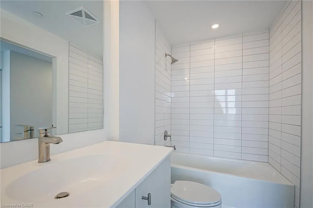 15 Wellington Street, #2411