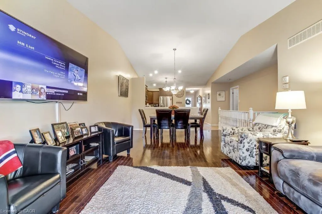 52 Imperial Street, #7