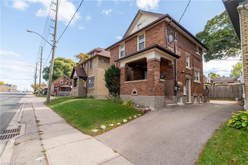 503 Victoria Street N, #2