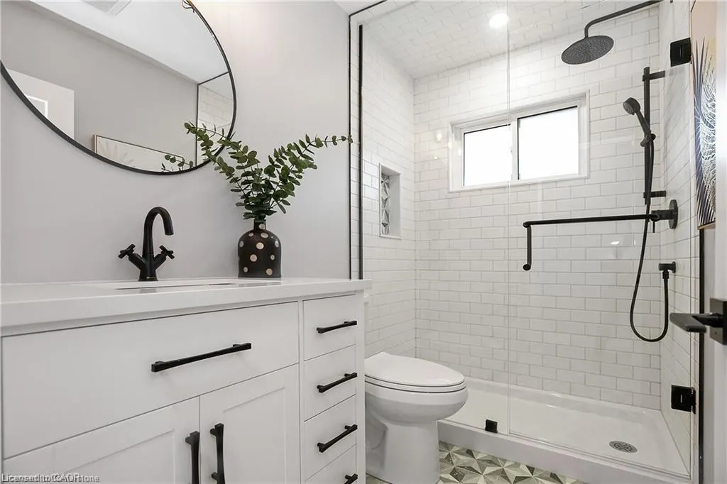 254 West 31st Street, #Main