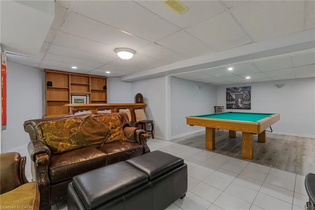 10 Vega Crescent