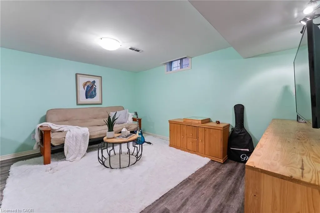 126 Charing Drive