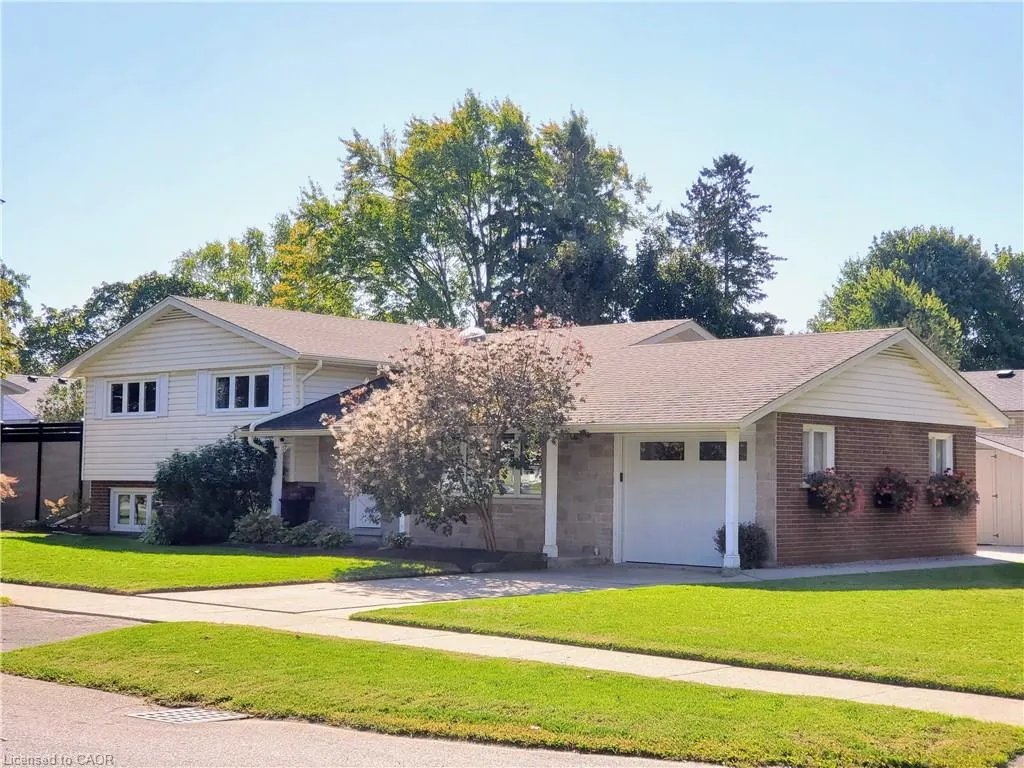 7 Crosby Drive