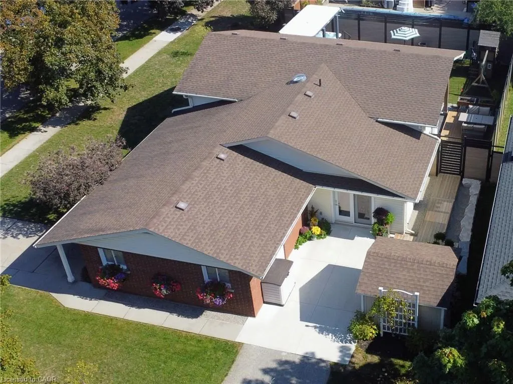 7 Crosby Drive