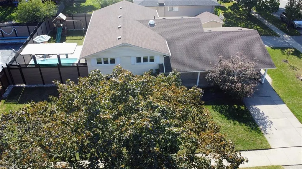 7 Crosby Drive