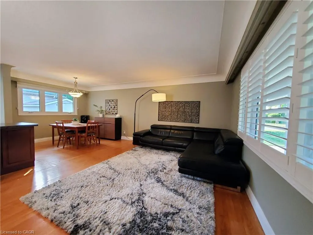 7 Crosby Drive