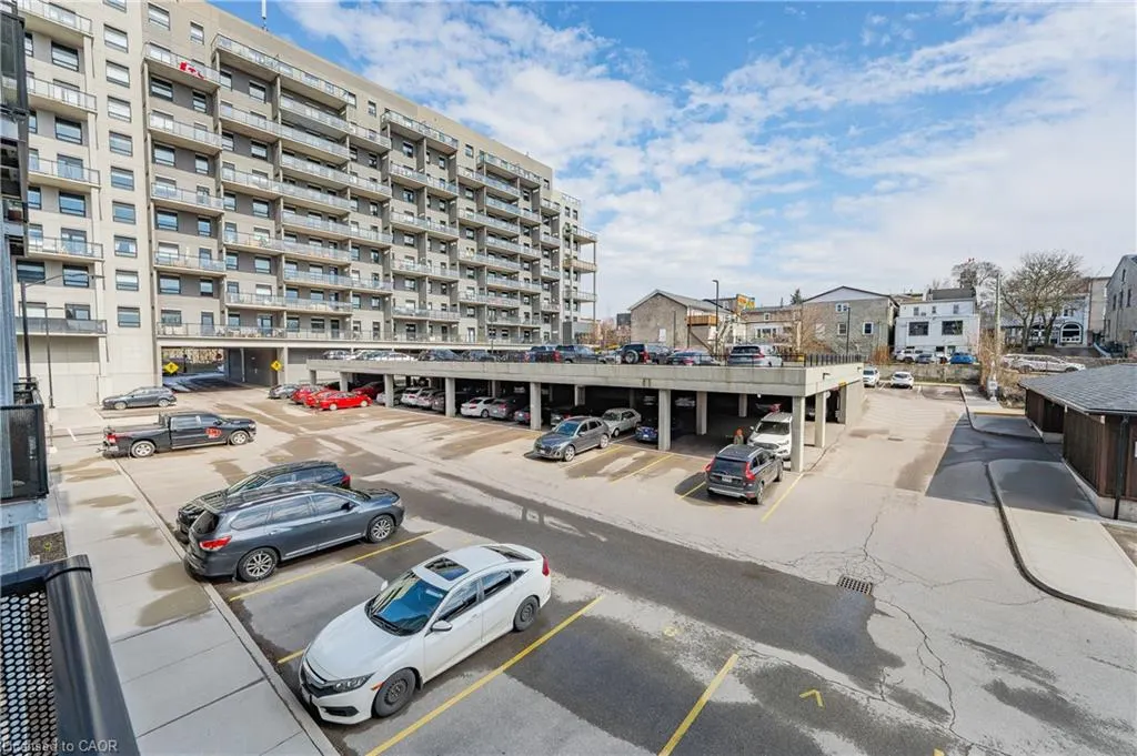 19 Guelph Avenue, #207