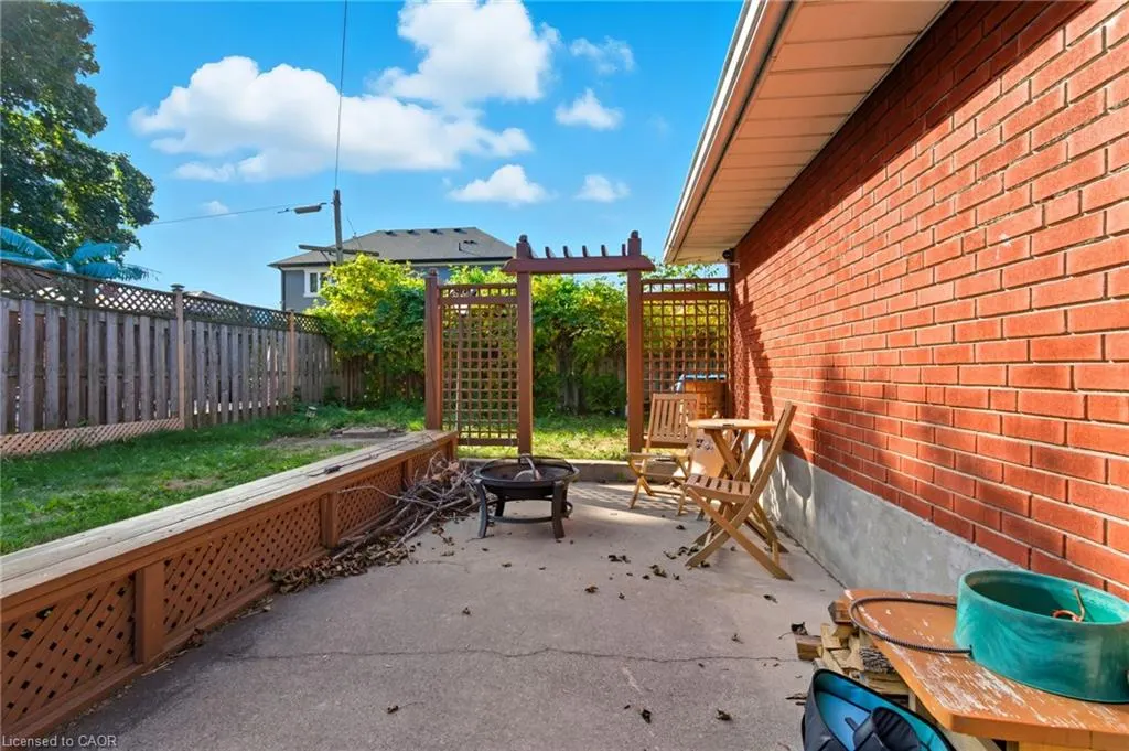 67 Lakeside Drive