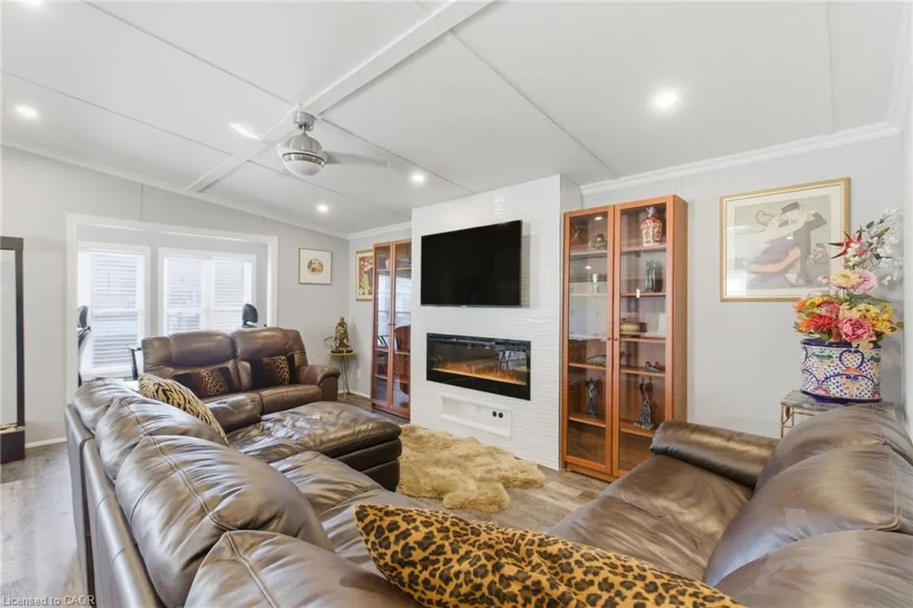 4449 Milburough Line, #28 Ash Street