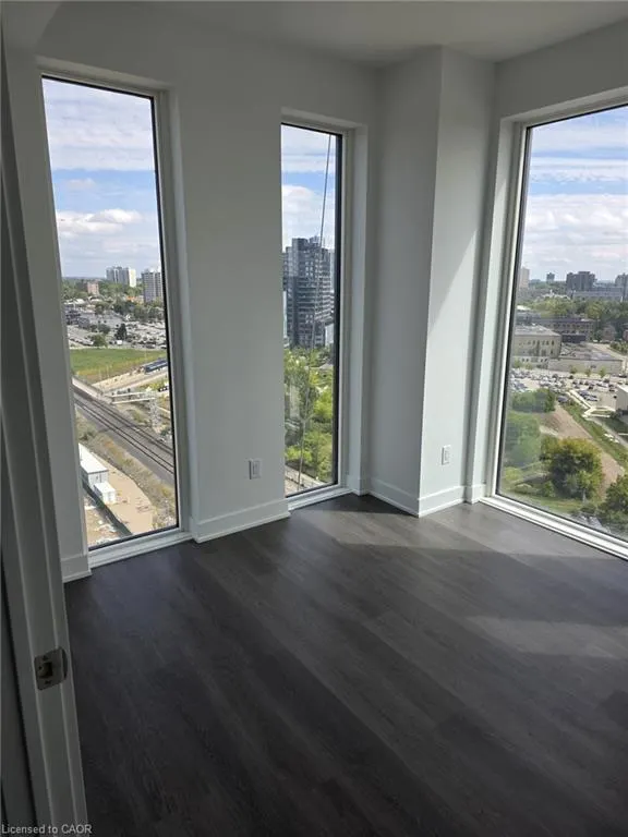 25 Wellington Street S, #1212