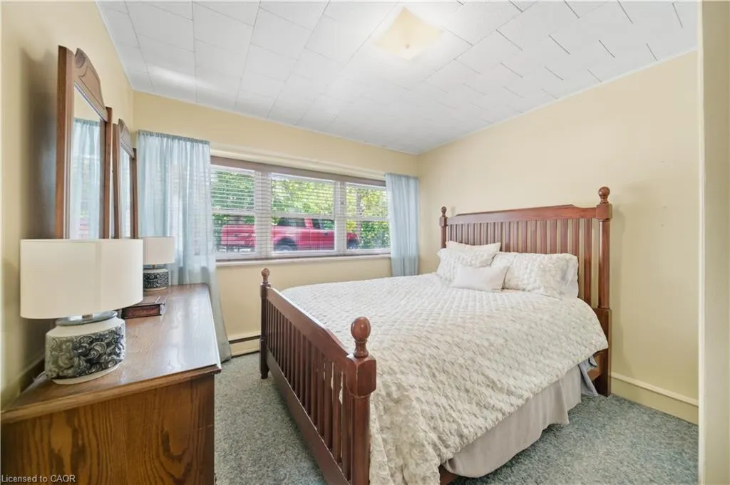 9 Grant Boulevard, #102