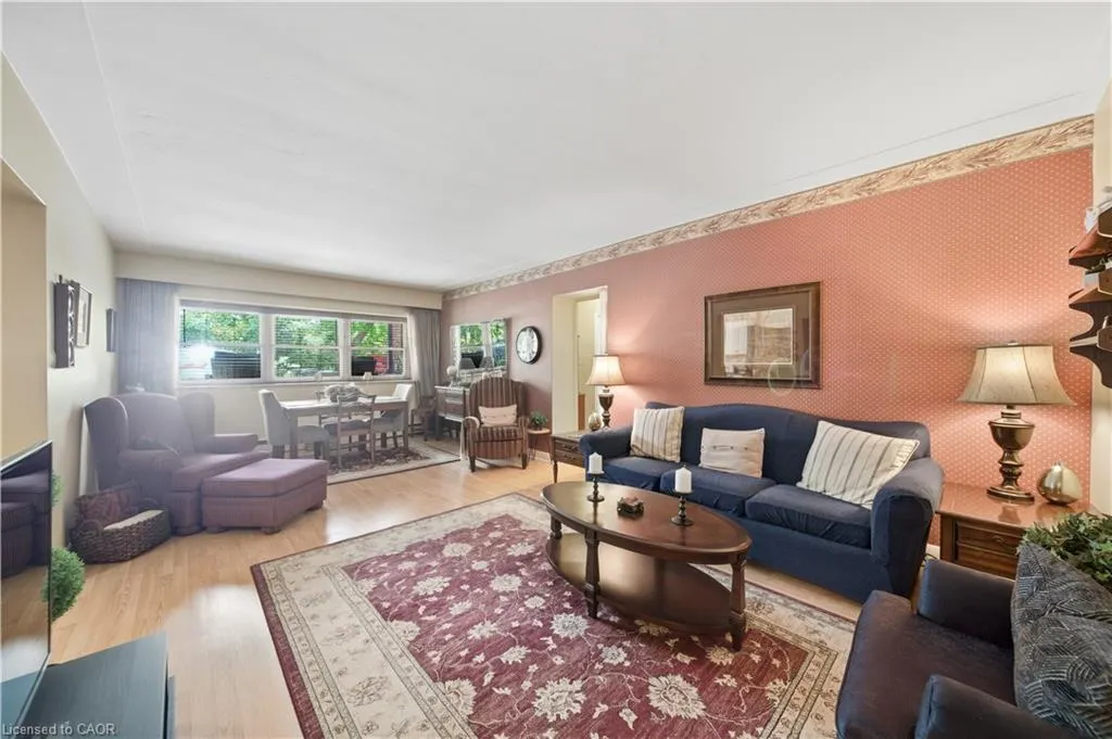 9 Grant Boulevard, #102