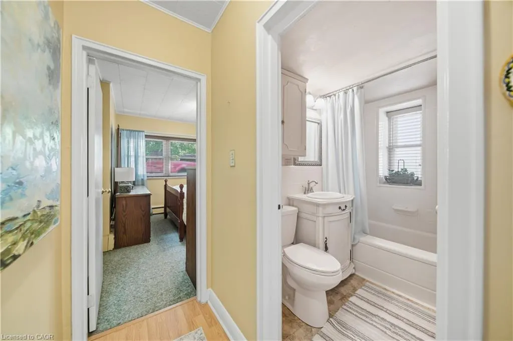 9 Grant Boulevard, #102