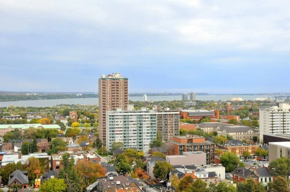 222 Jackson Street W, #606