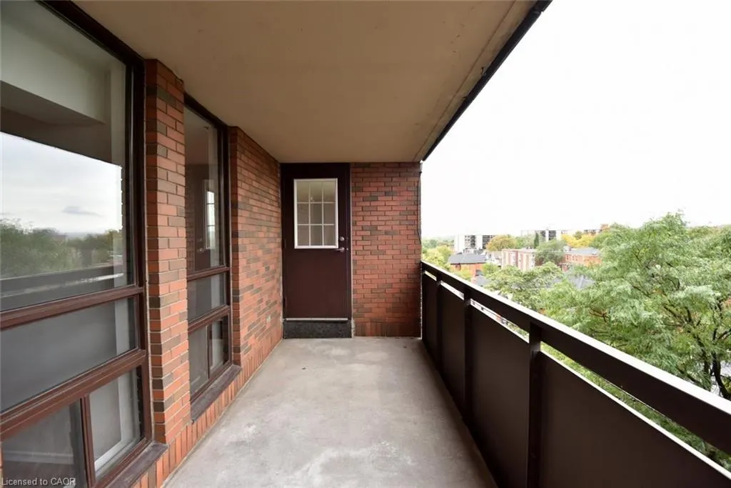 222 Jackson Street W, #606