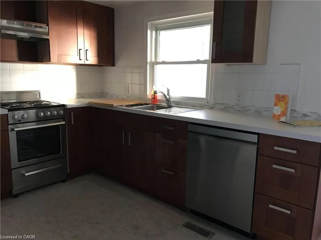 476 Prospect Avenue, #UPPER