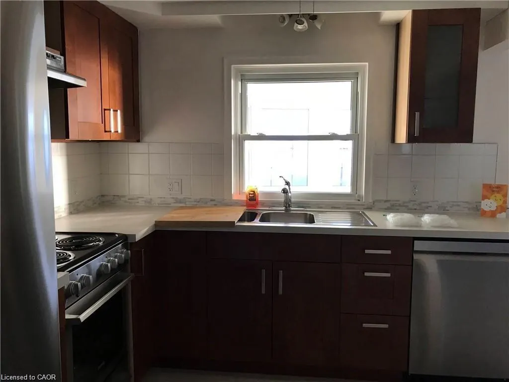 476 Prospect Avenue, #UPPER