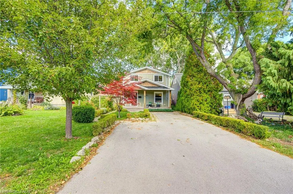 9 Grandview Drive