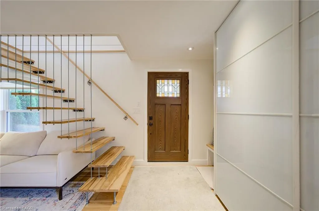 9 Grandview Drive