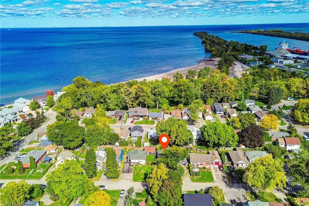 9 Grandview Drive