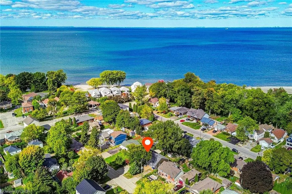 9 Grandview Drive