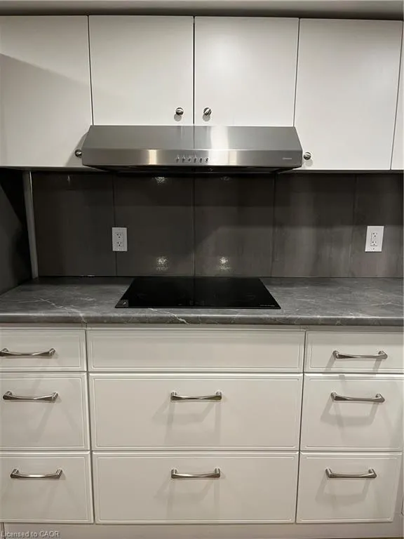 23 Rosemont Avenue, #Basement
